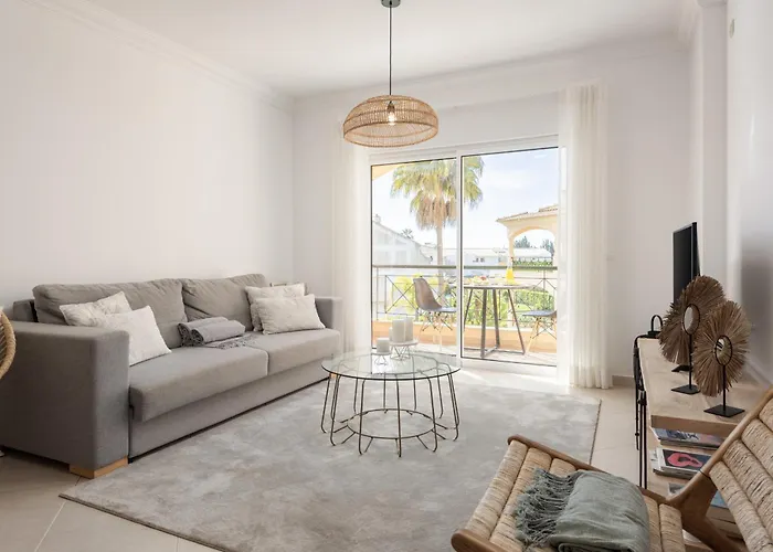 Village Ii - Peaceful By Hd *