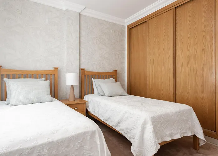 Village Ii - Peaceful By Hd *